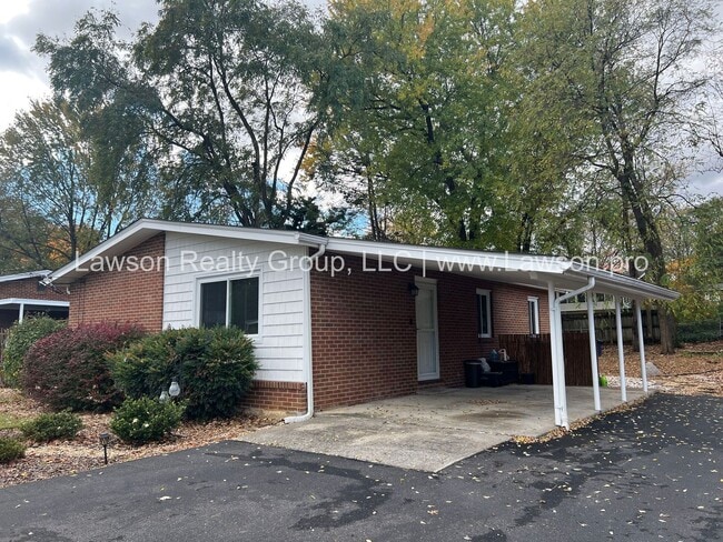 Photo - Charming Brick Ranch with Beautifully Land...