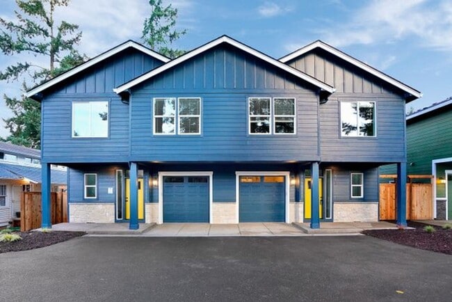 Building Photo - BOONE661-663 -NEW Unit 663