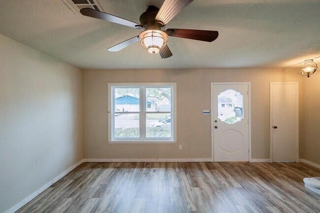 Photo - 1411 Ramada Dr