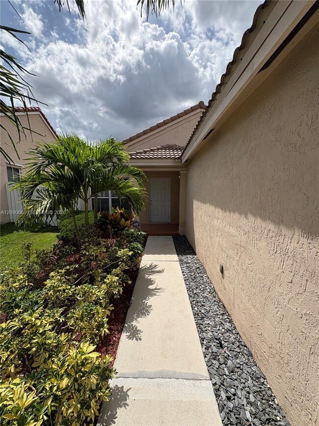 751 Sand Creek Cir