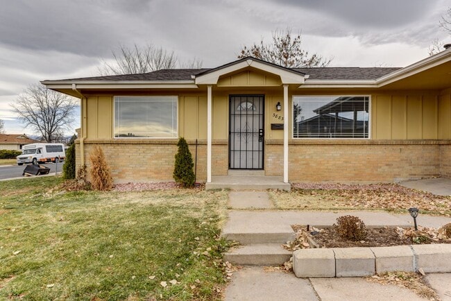 Photo - 3873-3883 West 89th Way Unidad 3883
