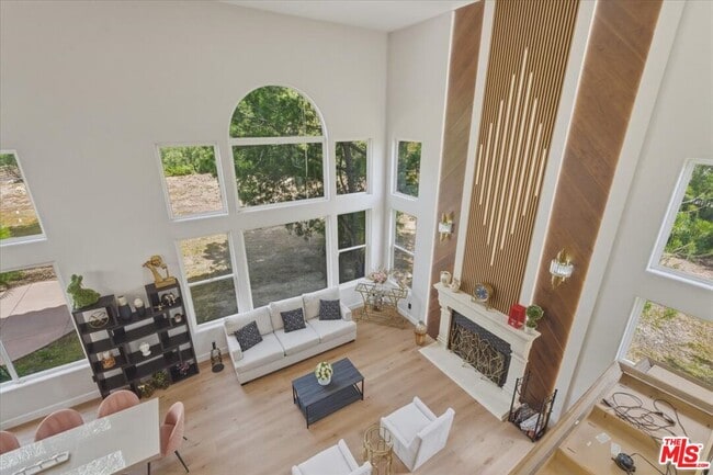 Photo - 3891 Marks Rd