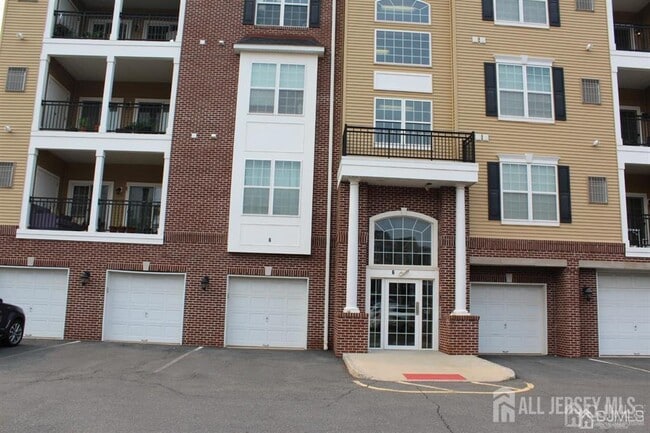 Photo - 611 Doral Ct