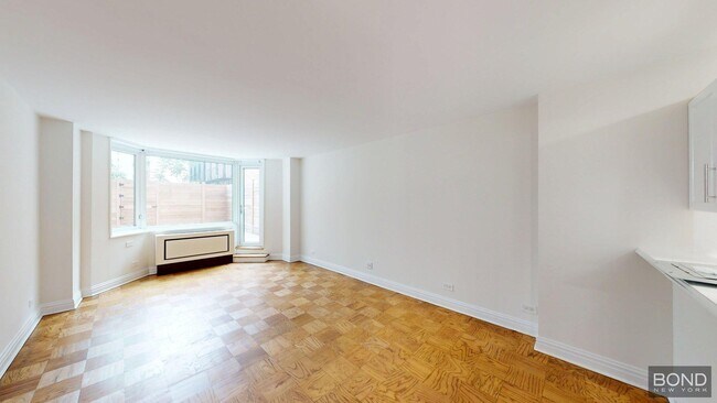 Building Photo - 400 E 71st St Unit 3B Rental