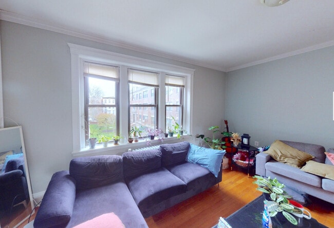 Photo - 10-12 Greenway Ct