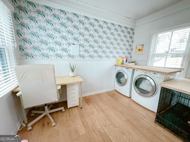 Photo - 2494 Batavia St