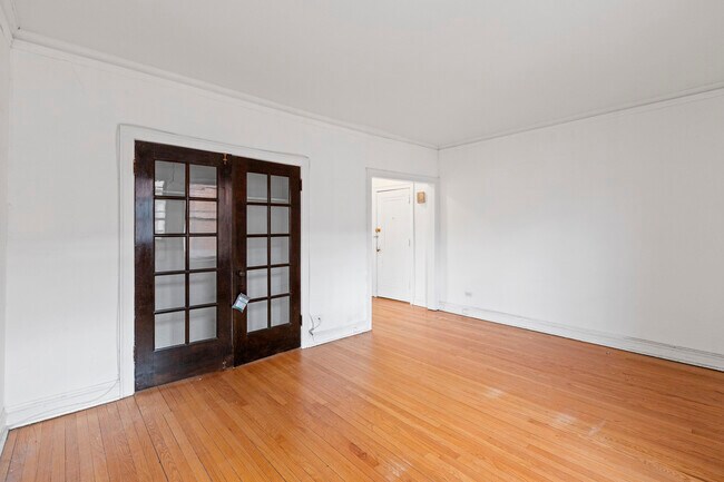 Photo - 4505 N Greenview Ave Unit 4507-3W