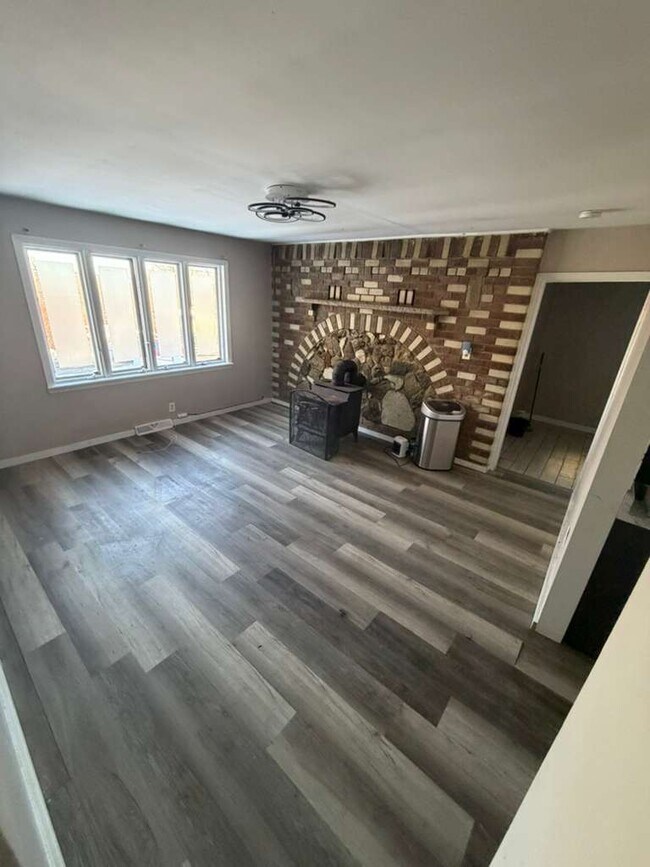 Photo - 23 Laurel Trail