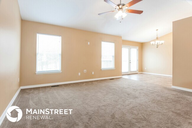 Photo - 10 Concord Dr