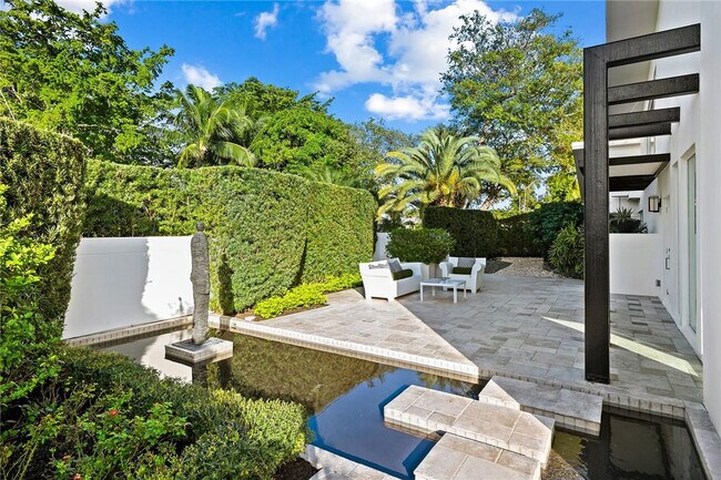 Photo - 2416 Bayview Dr