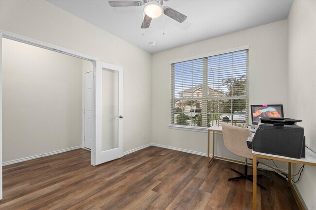 Photo - 1714 Avocet Way