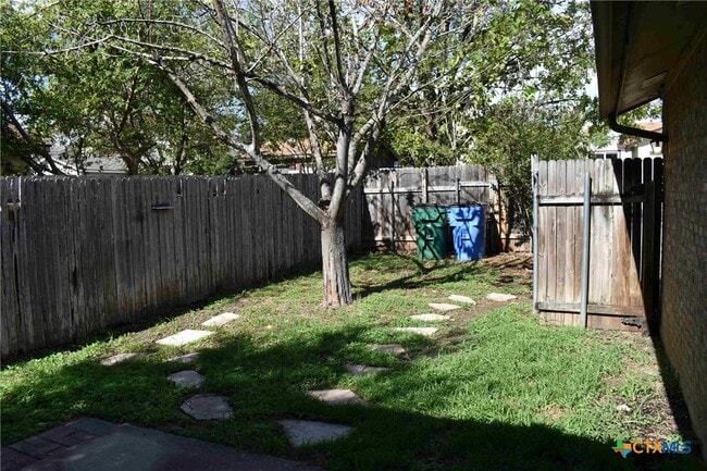 Photo - 16042 Stoneham Cir