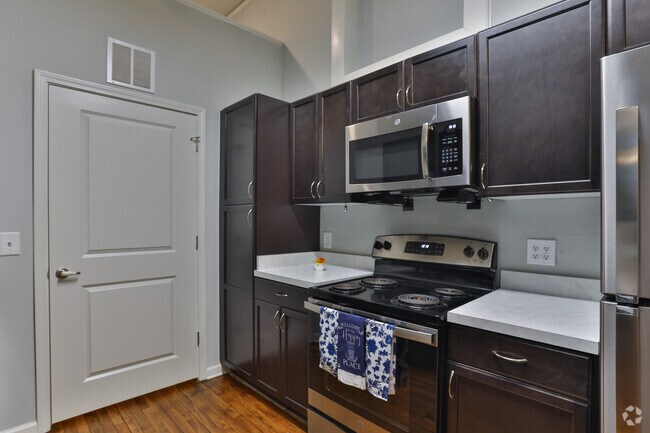 1BR, 1BA
