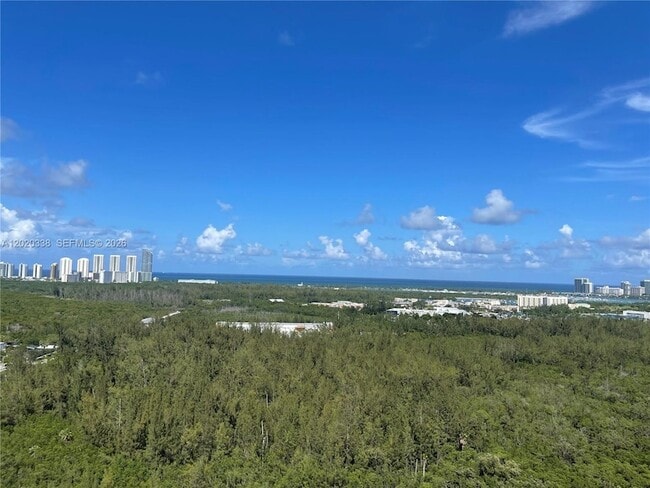 Building Photo - 14951 Royal Oaks Ln Unit 2606