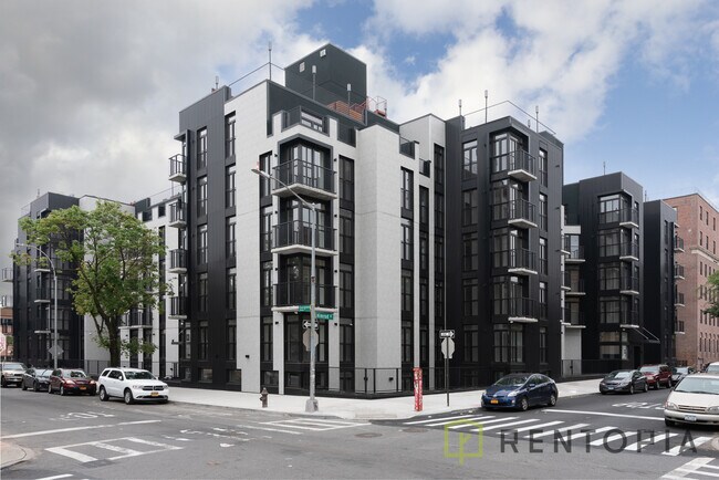 Photo - 340 Evergreen Ave