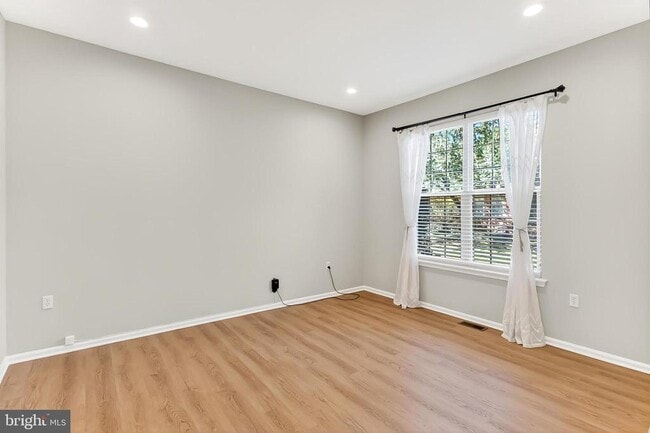 Photo - 2410 Dakota Lakes Dr Casa