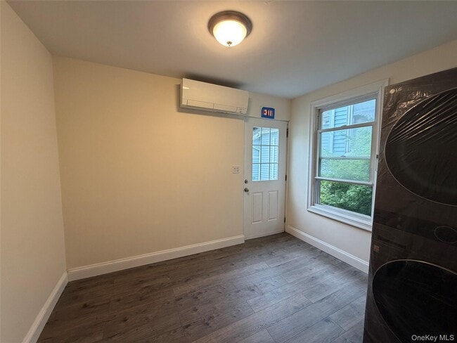 Photo - 182 Ashford Ave Unit 2