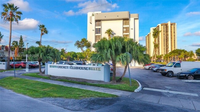 Building Photo - 1650 NE 115th St Unit 505