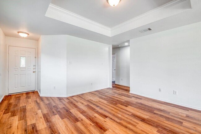 Photo - 3415 Crownover St