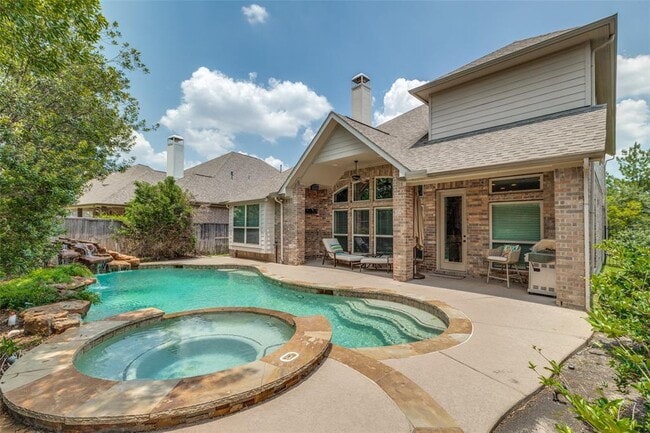Photo - 15 Canoe Bend Dr House