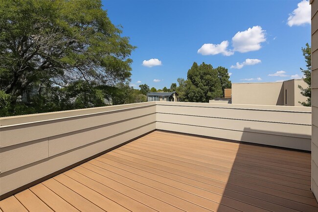 Photo - 3912 Utica St