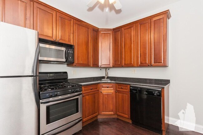 Photo - 4808 N Paulina St