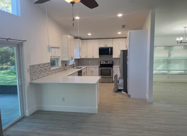 Photo - 7235 Hunterdon Dr