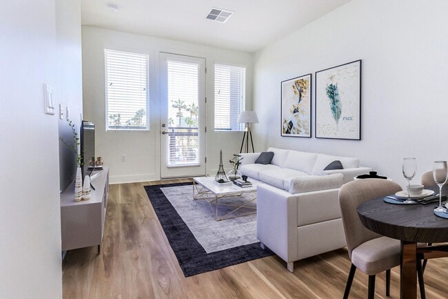 Photo - Onyx Uptown PHX