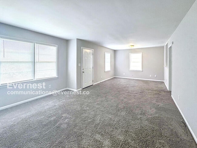 Photo - 764 82nd St S