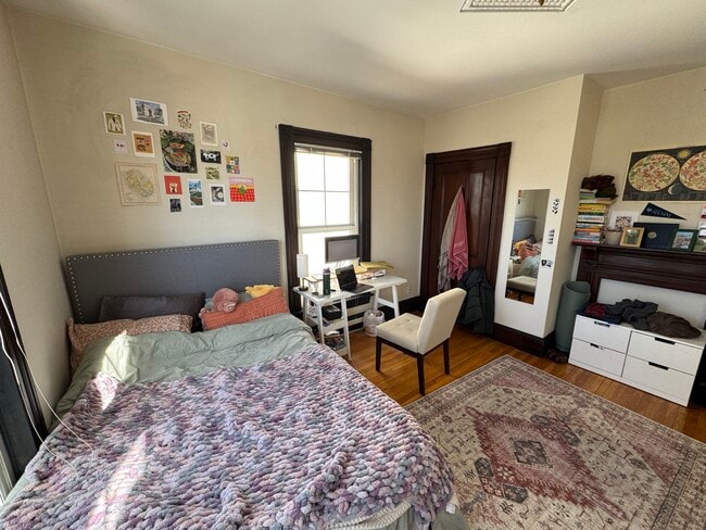 Photo - 211 Holland St Unit 2