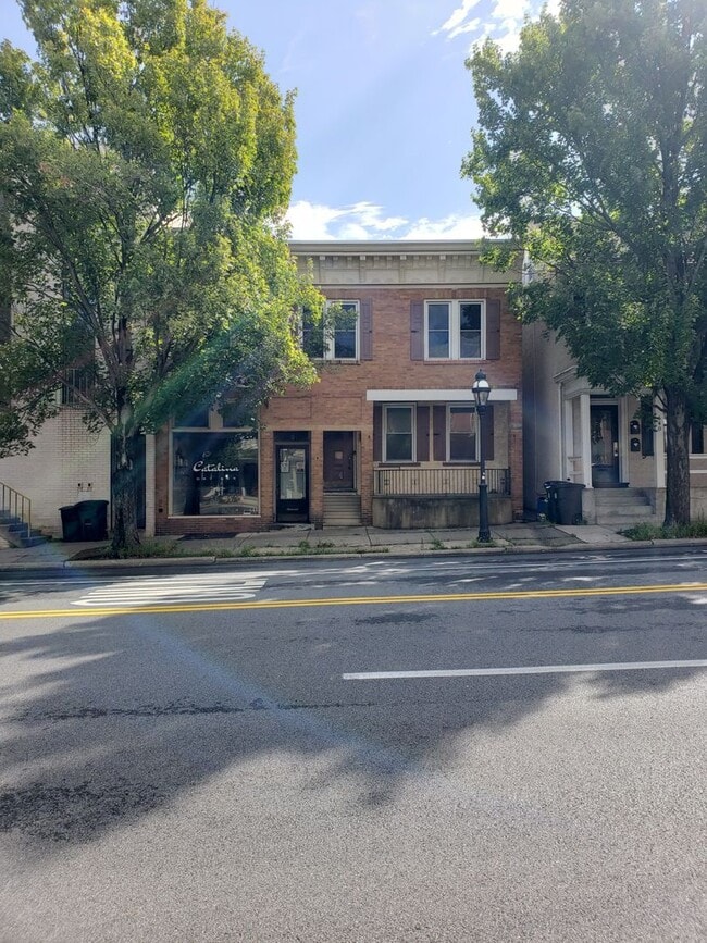 Photo - 642 N New St Unit 642 N New St -  3