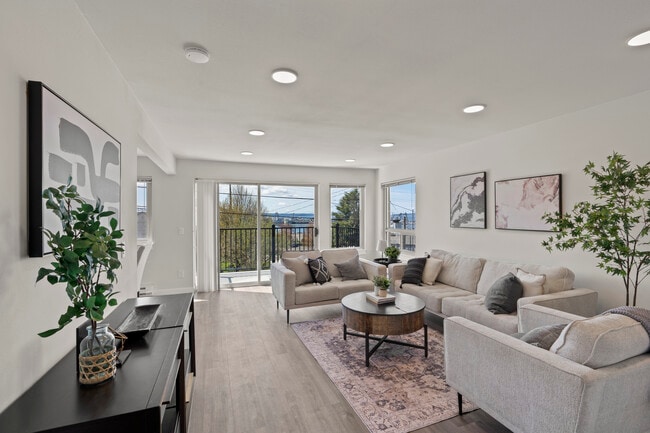 Nassau Heights - Nassau Heights Apartments