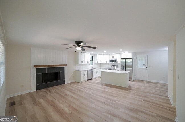 Photo - 130 Hight Dr