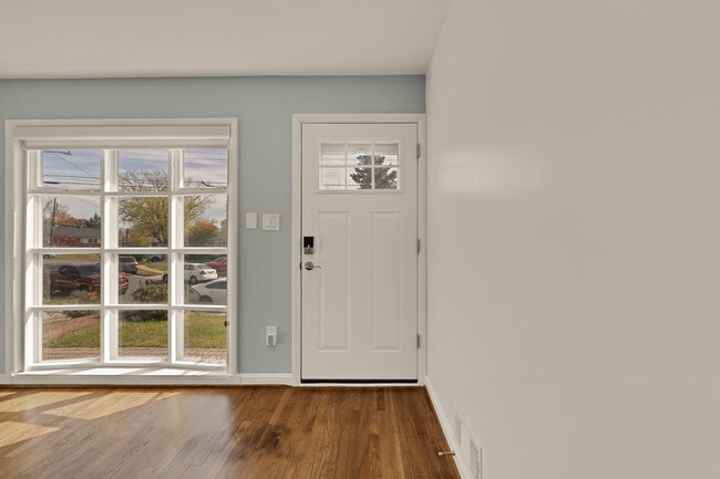 Photo - 119 Jasper Pl