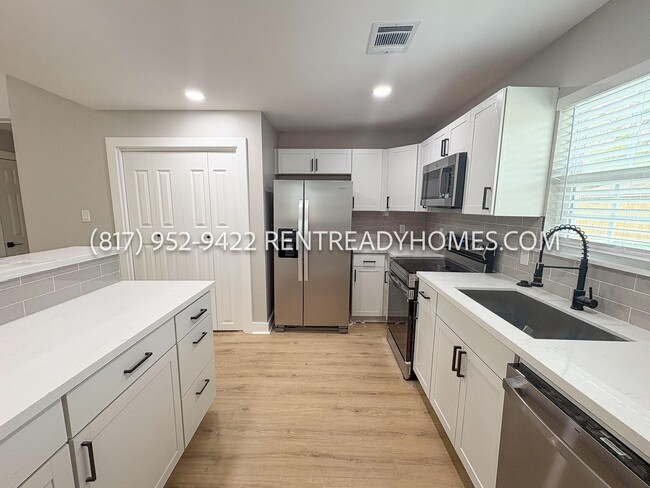 Photo - 607 Lake View Dr