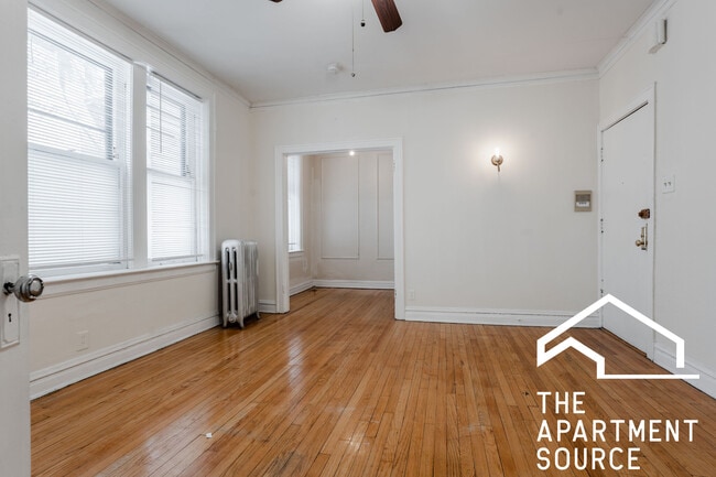 Photo - 432 W Surf St Unit 102