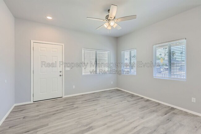 7010 N 80th Ave Unit 3
