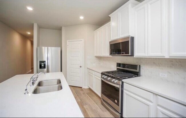 Photo - 21607 Blue Sapphire Ct