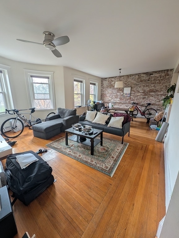 Building Photo - 256 Aspinwall Ave Unit 3