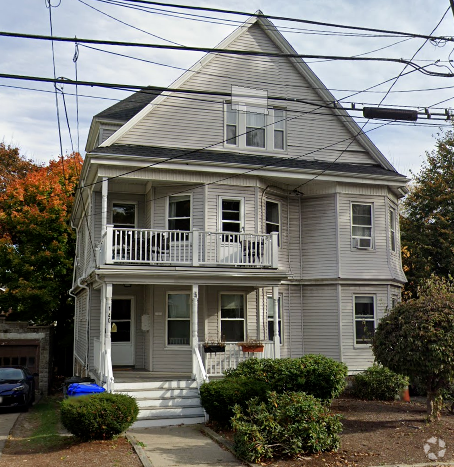 Building Photo - 140 Brooks St Rental