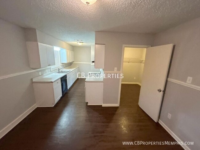 Photo - 3830 Philsdale Ave