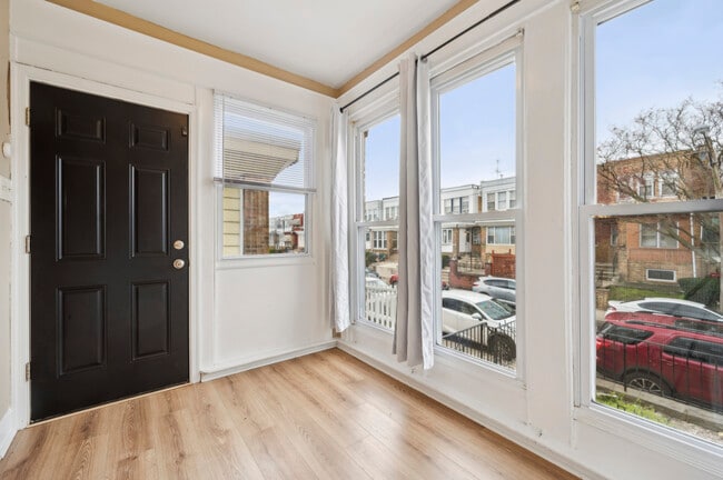 Photo - 5122 N Hutchinson St