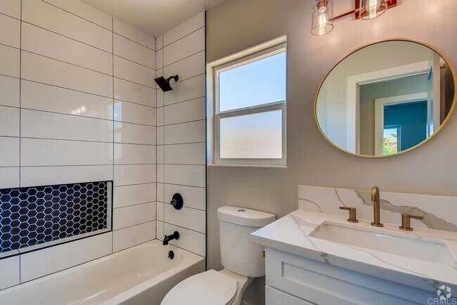 Building Photo - Cottage in Rolando Rental