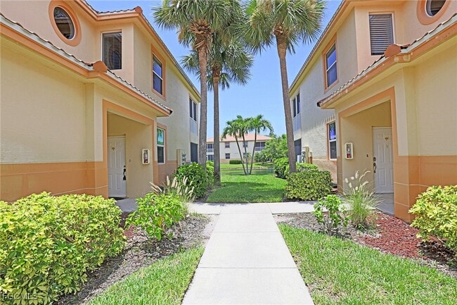 Building Photo - 15460 Bellamar Cir Unit 2712 Rental