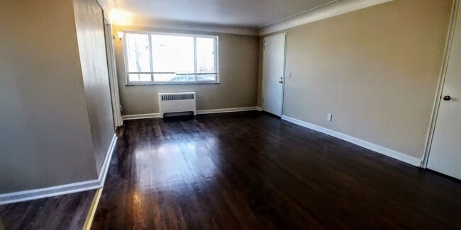 7147 Eastlawn Dr Unit 4
