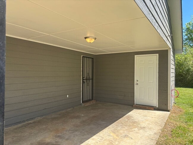 Photo - 5168 Corkwood Dr