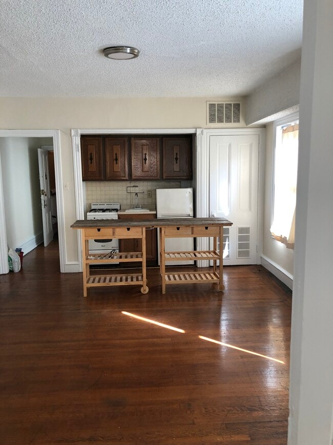 Photo - 2124 Walnut St Unit 3R