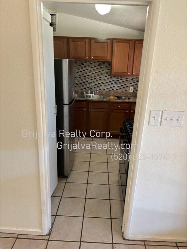 Photo - 2021 S Norris Ave Unit 2023