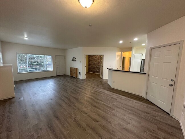 Photo - 2144 Palisade Blvd