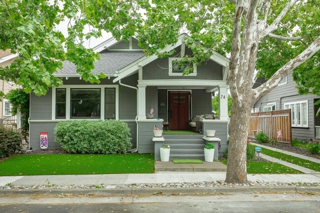 Building Photo - Charming Upgraded 2 Bedroom 2 Bath Rose Garden Home